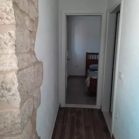 Feriehus Stone House Zgogo
