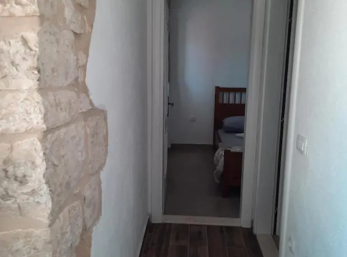 Сasa de vacaciones Stone House Zgogo