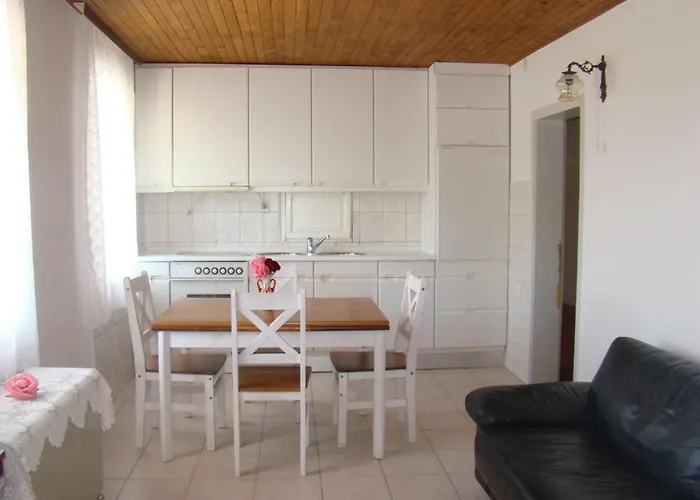 Сasa de vacaciones Stone House Zgogo