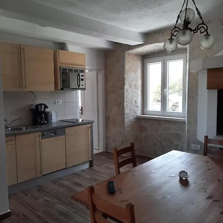 Stone House Zgogo 펜션