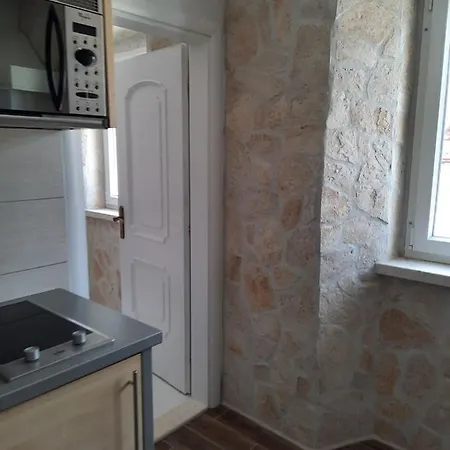 Ferienhaus Stone House Zgogo