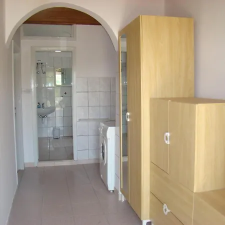 펜션 Stone House Zgogo 트로기르